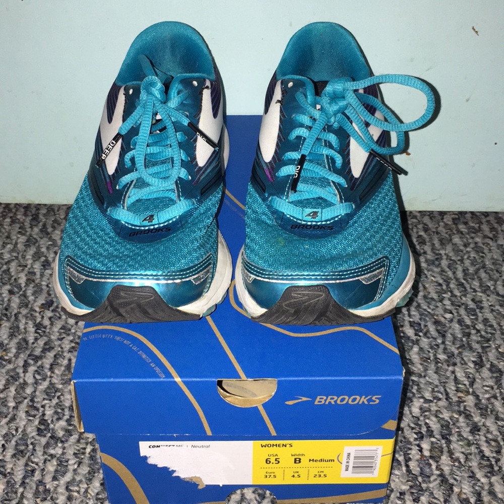 Brooks Launch 4